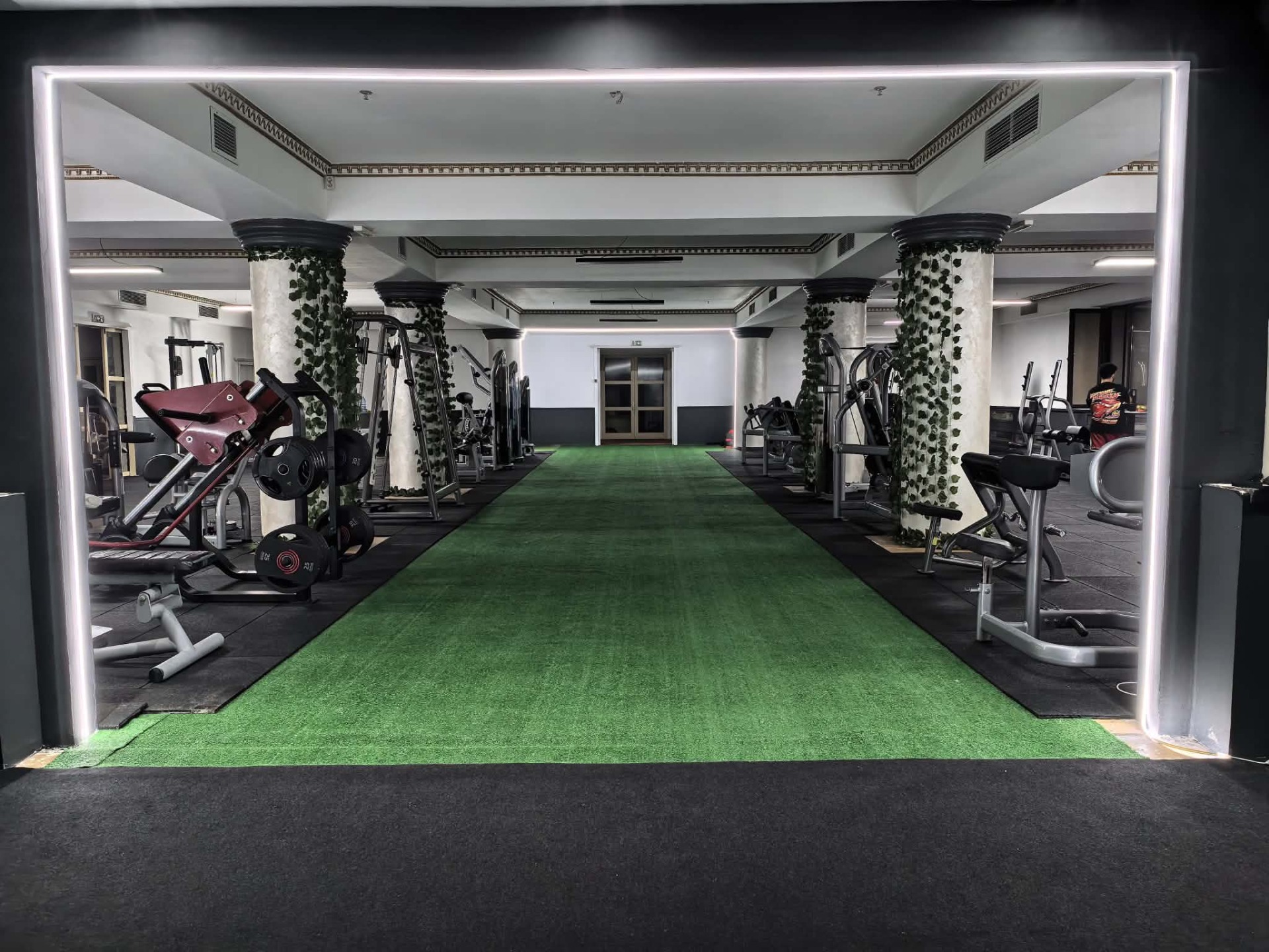 Interiorul sălii de sport Healthy